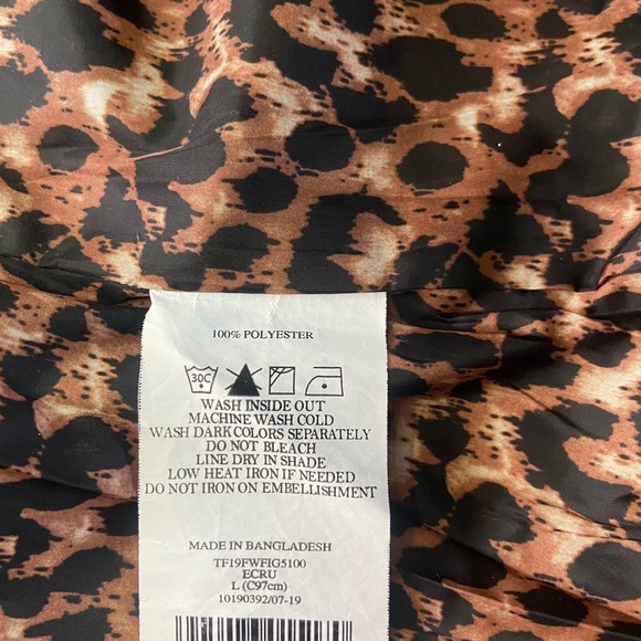 Cream Jacket with Leopard Print Lining - Picture 4 of 4